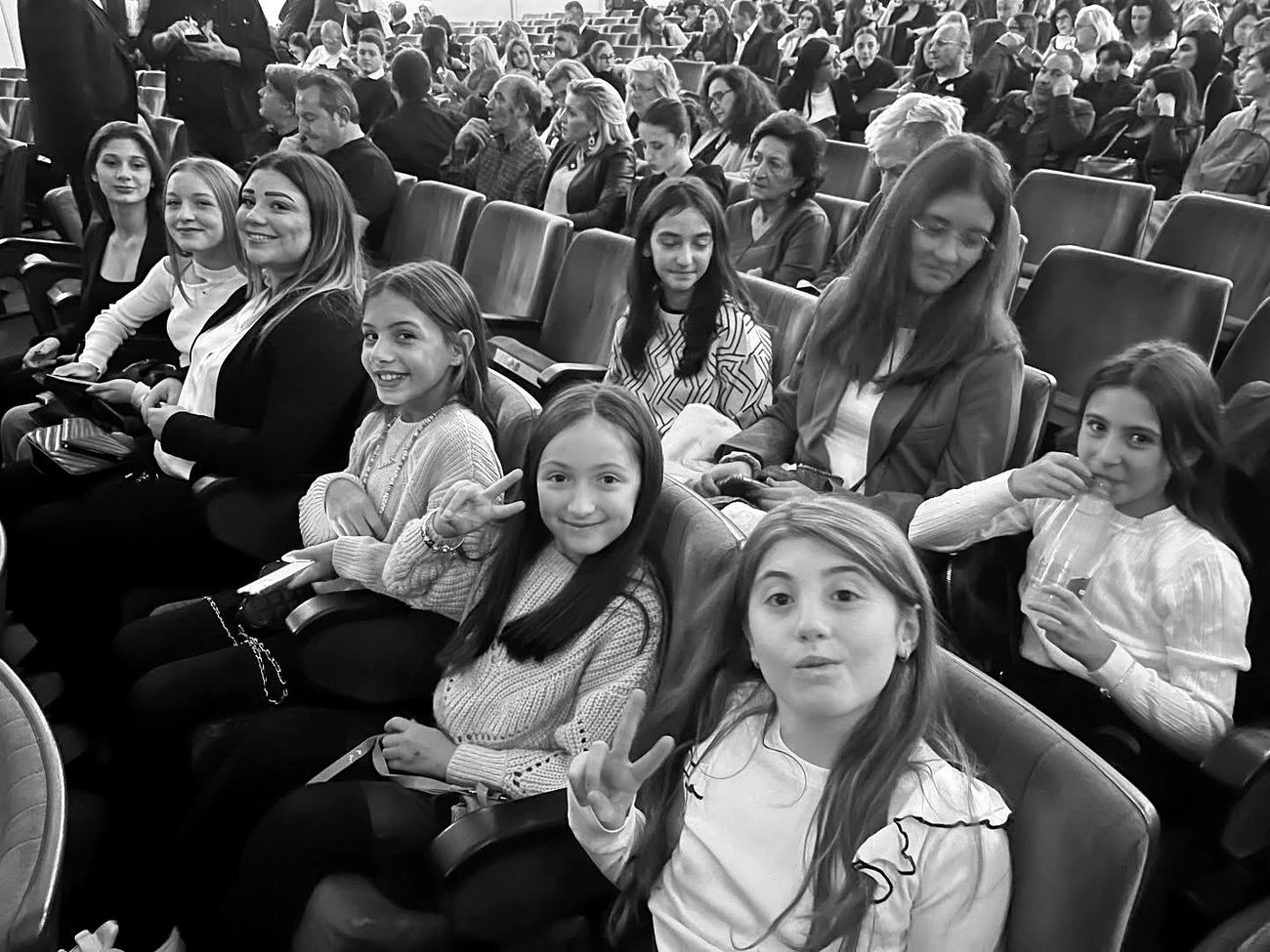 Il pubblico in platea durante uno spettacolo