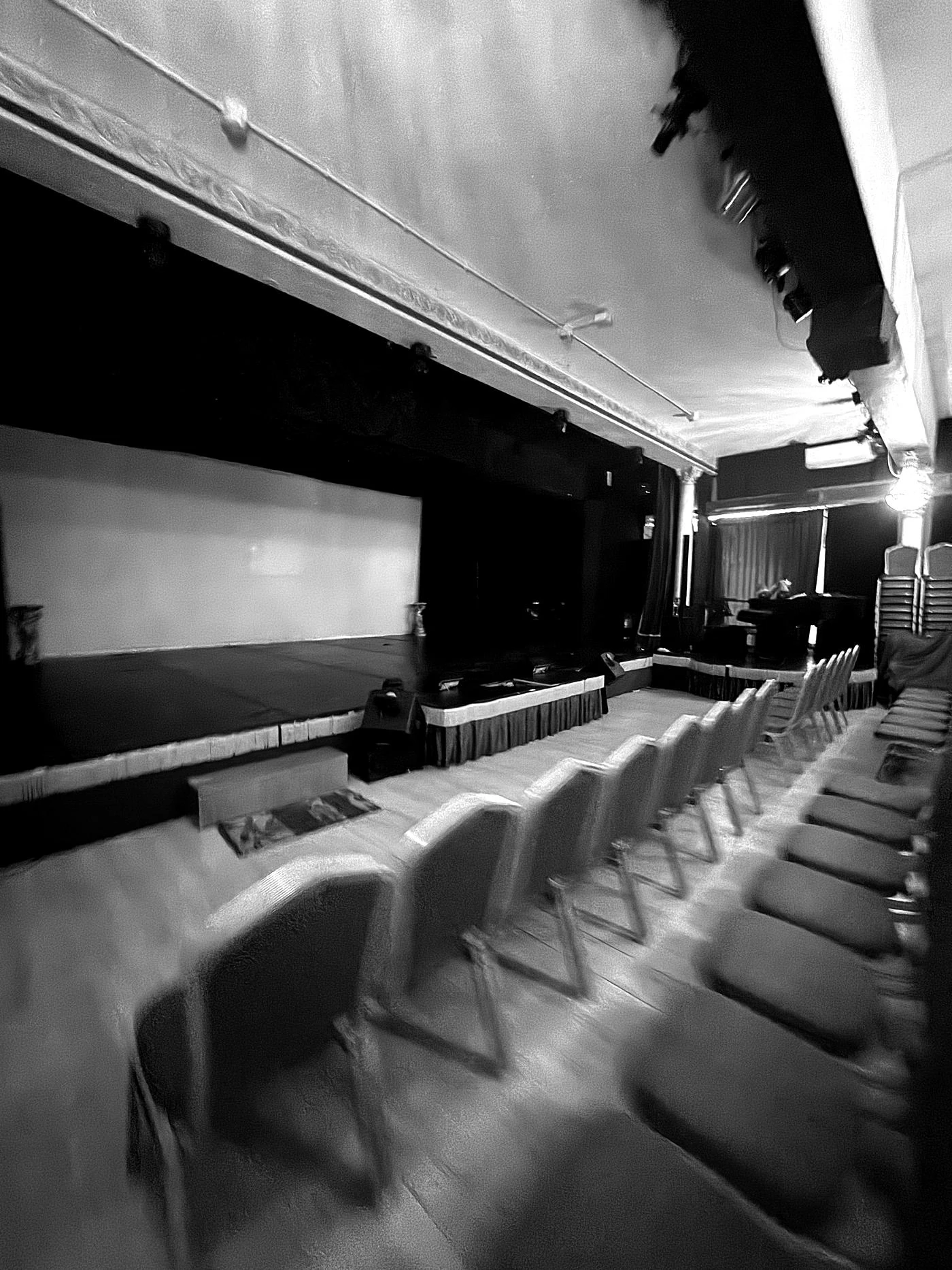 La platea vista di lato verso il boccascena